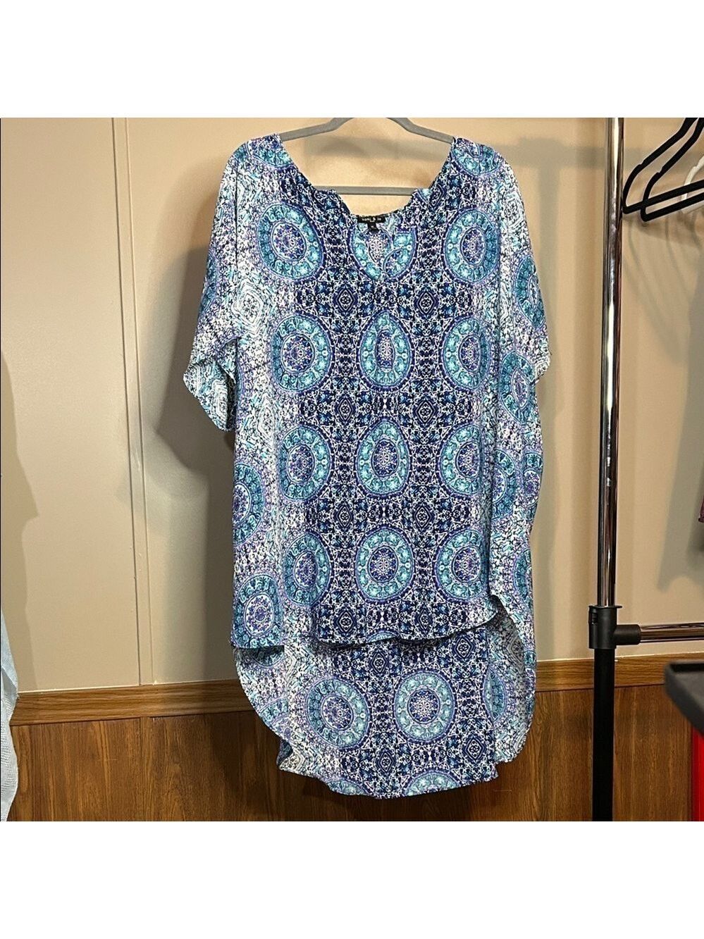 Sami & Jo Blue and White Patterned Tunic High/Low Hem 3X NWOT